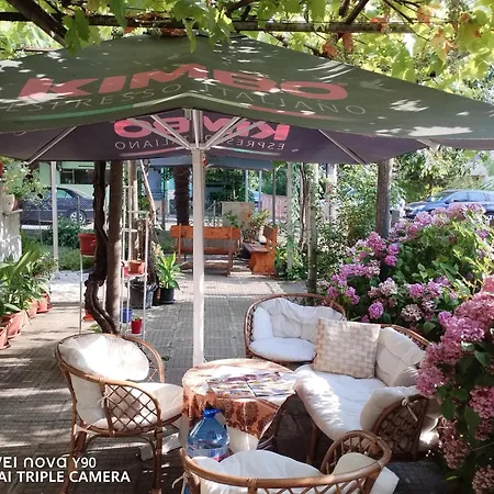 къща здравец - с осигурено паркомясто 招待所 普里莫尔斯科