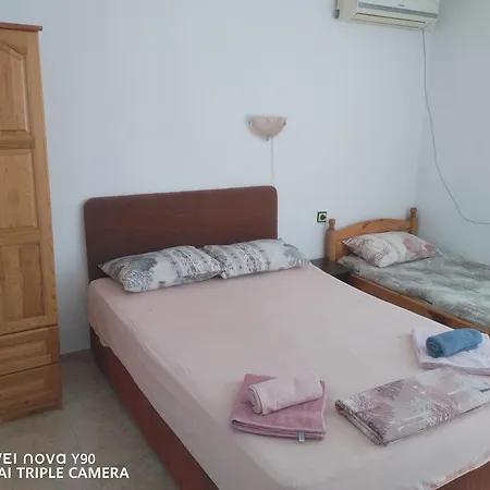 къща здравец - с осигурено паркомясто Guest house
