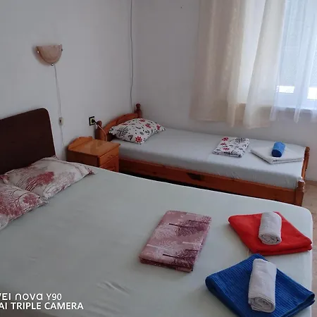 בית הארחה къща здравец - с осигурено паркомясто פרימורסקו