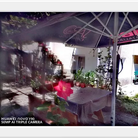 בית הארחה къща здравец - с осигурено паркомясто