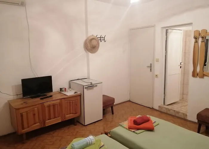 къща здравец - с осигурено паркомясто 3*