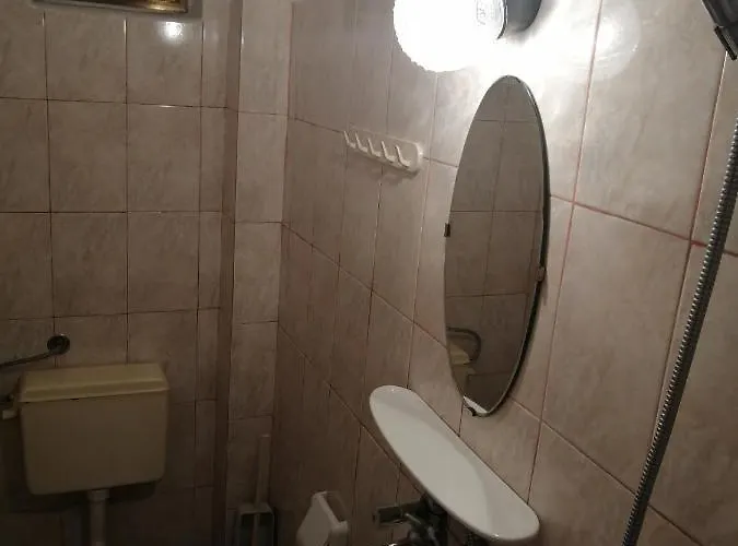 къща здравец - с осигурено паркомясто Pensionat