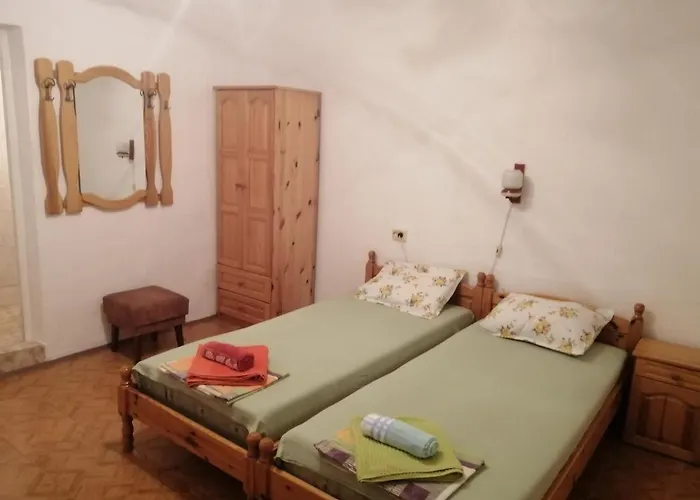 къща здравец - с осигурено паркомясто Casa de hóspedes 3*