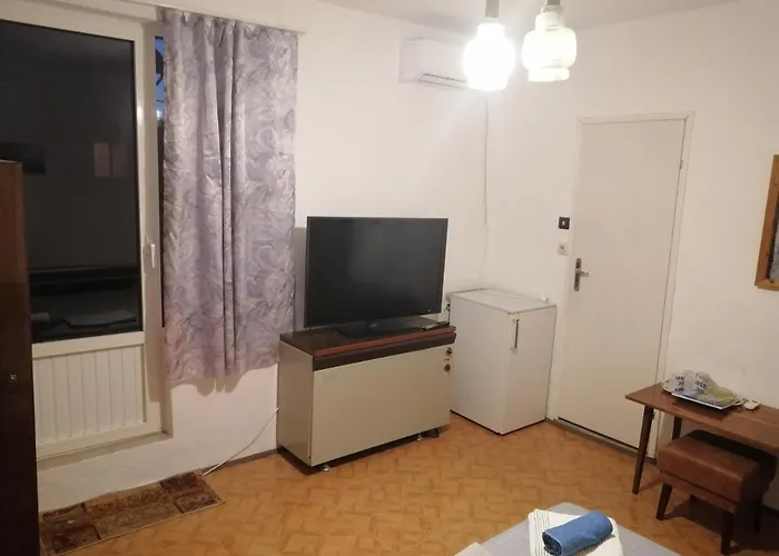 къща здравец - с осигурено паркомясто 3*