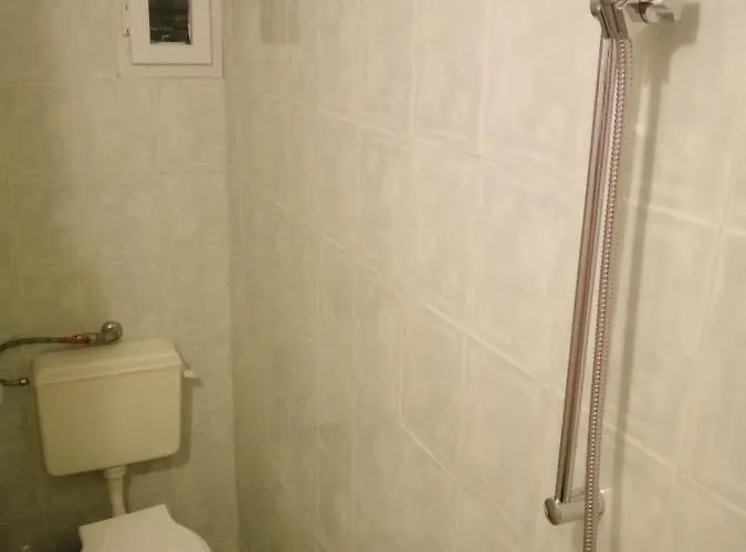 къща здравец - с осигурено паркомясто 3*