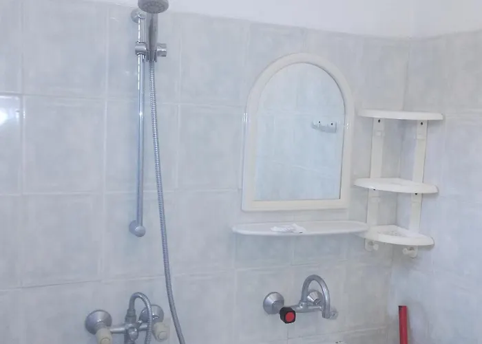 Casa de hóspedes къща здравец - с осигурено паркомясто 3*