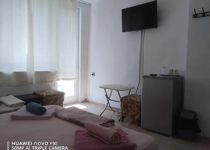 къща здравец - с осигурено паркомясто 3* Primorsko