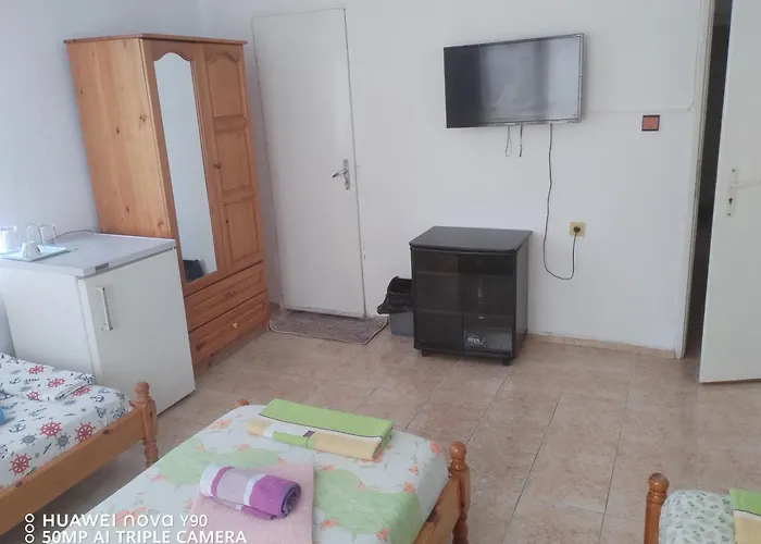 къща здравец - с осигурено паркомясто Pensionat