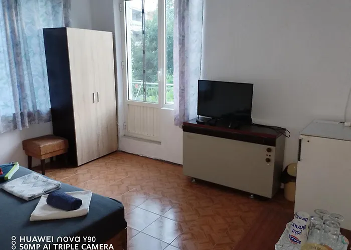 къща здравец - с осигурено паркомясто Primorsko