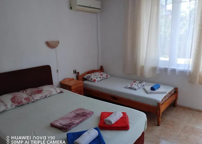 къща здравец - с осигурено паркомясто Primorsko