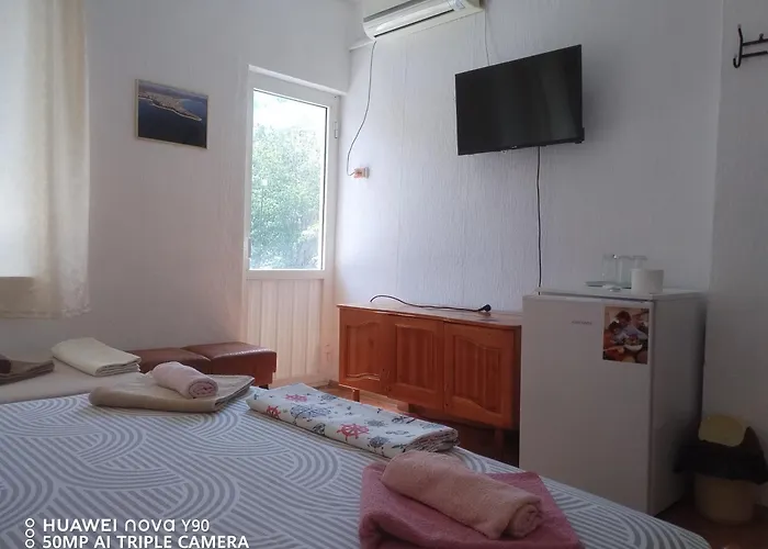 къща здравец - с осигурено паркомясто 3*